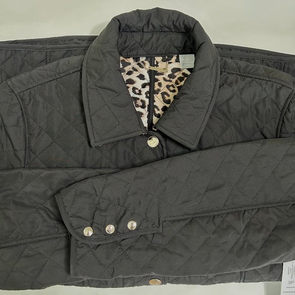 Chico's Quilted Jacket in Black and Leopard Size 3P (16-18) *NWT* - Picture 5 of 10